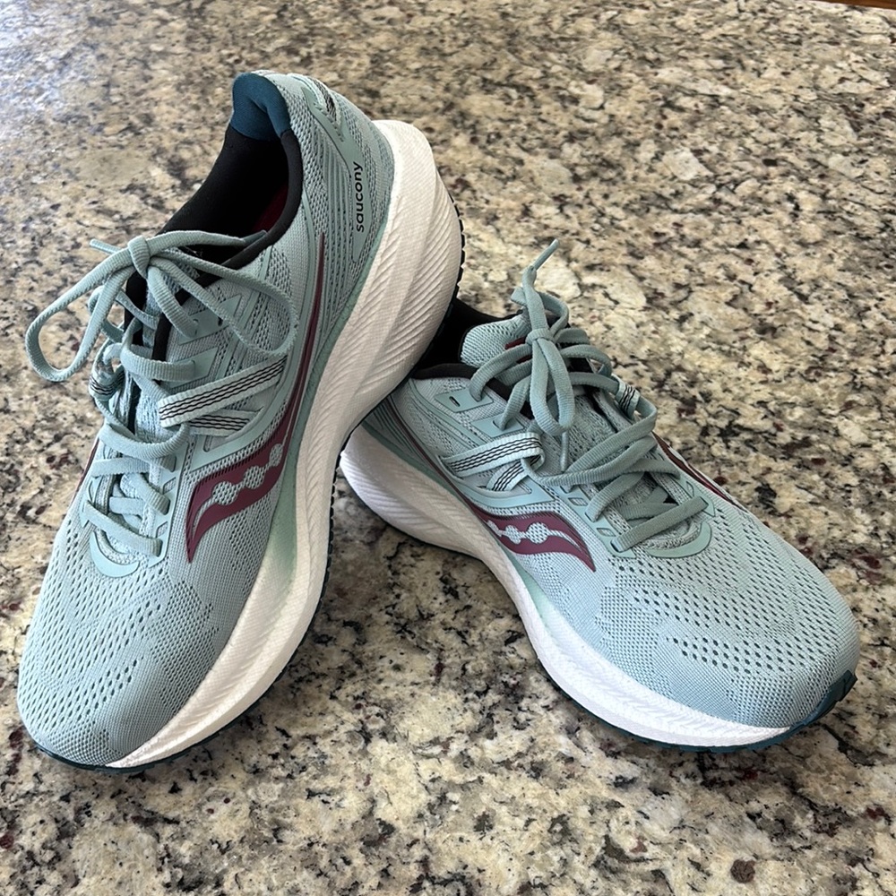 Saucony Blue and White Athletic Shoes for Performance